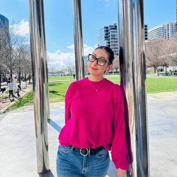 Meet your Posher, Andrea - Picture 1 of 1